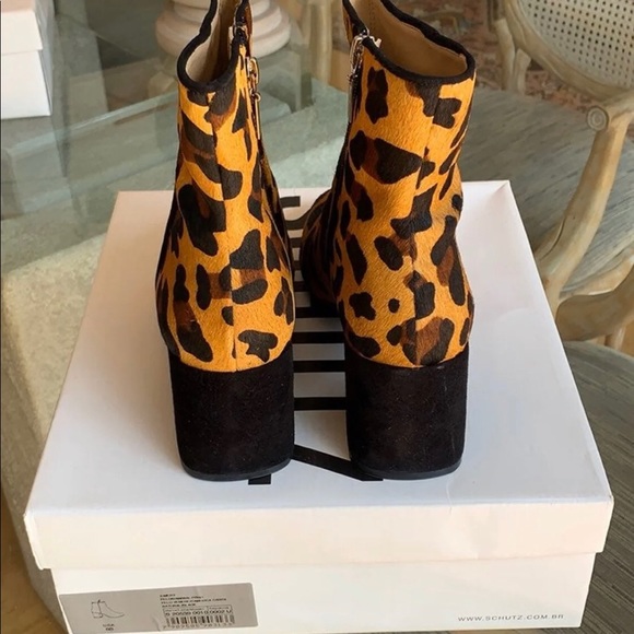 Schutz Mery Leopard Print Fur Ankle Boots Sz 8 - Picture 8 of 9